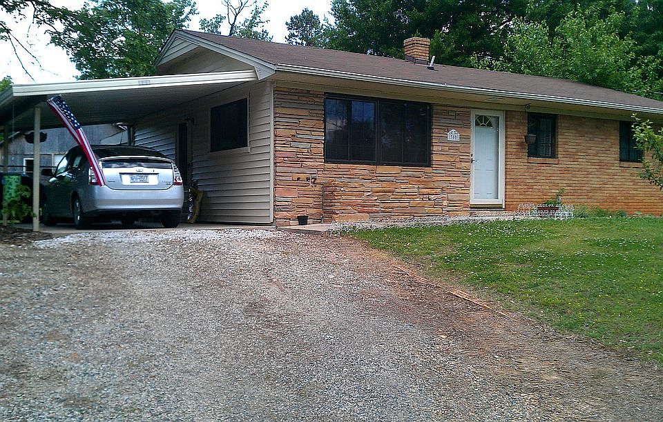 2nd image of 300 Carolina Blvd