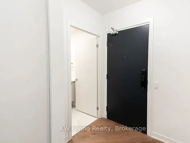 395 Dundas St N #701 — Photo 20
