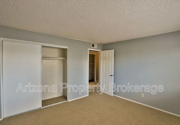 6653 N 27th Ave — Photo 14