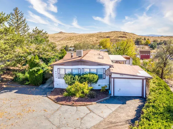 5075 Saguaro Dr, Sun Valley, NV 89433