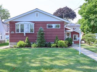 445 Lynn St, Staten Island, NY 10306