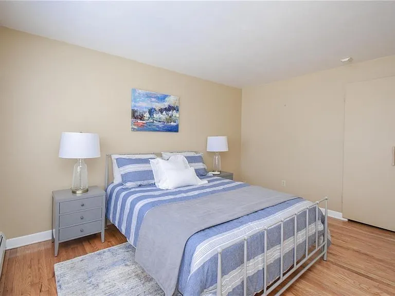 70 Carroll Ave #509 — Photo 24