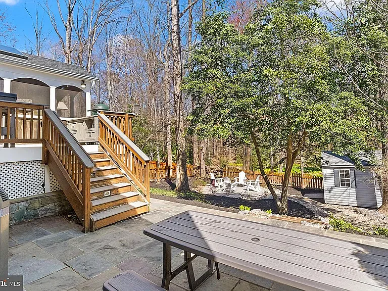 8282 Morning Dew Ct — Photo 35