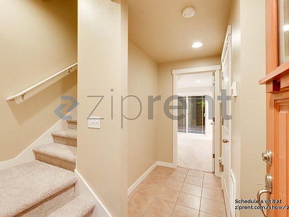 4th image of 9506 Interlake Ave N #A