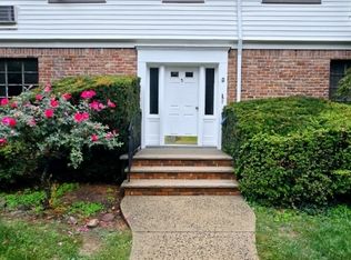 5 Stone Hill Rd APT D, Springfield, NJ 07081