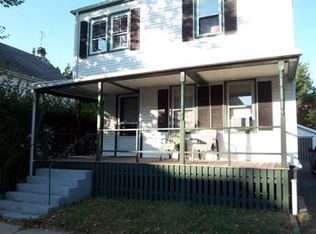 27 Thurston Ave #1, Newport, RI 02840
