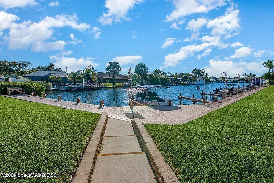 2 bed, 2.0 bath, 1073 sqft, $2,800 — Photo 3
