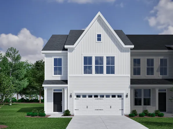 6747 Fellowship Dr, Leland, NC 28451