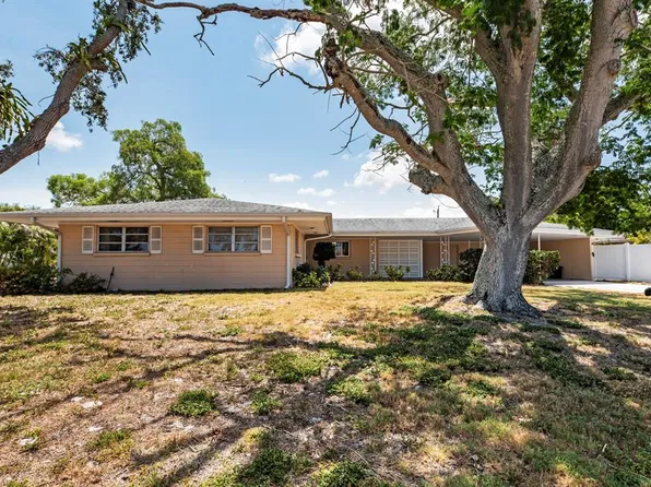 5707 Merrimac Dr, Sarasota, FL 34231