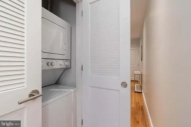 3577 Warder St NW — Photo 2