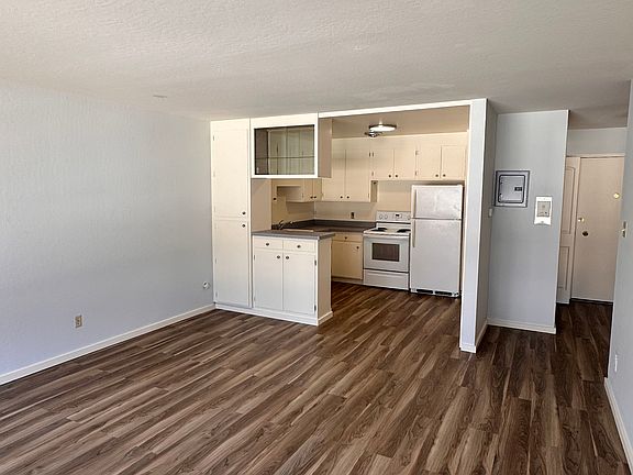 2nd image of 60 Eureka St #3030