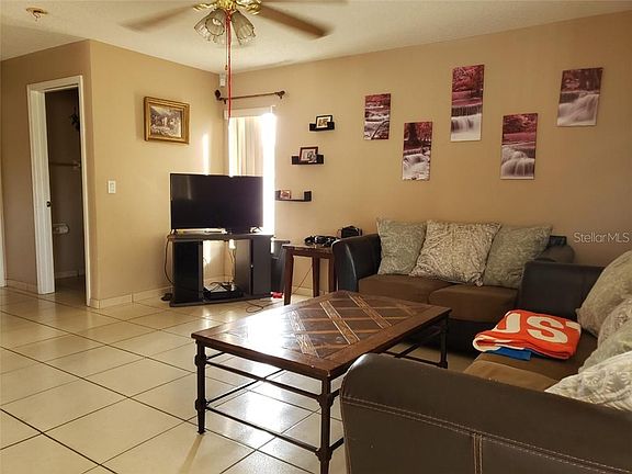 5th image of 1413 Wood Violet Dr