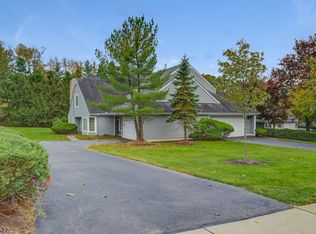 50 Village Dr, Montville, NJ 07045