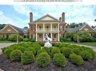 2 Chatsworth Ln, Charleston, WV