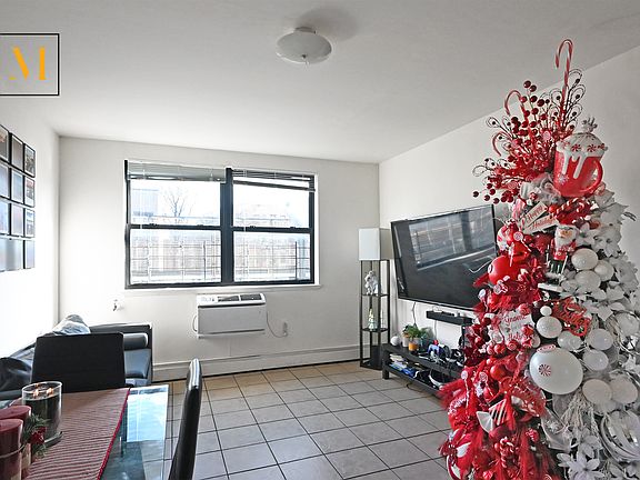 3rd image of 30-32 31st St #4A