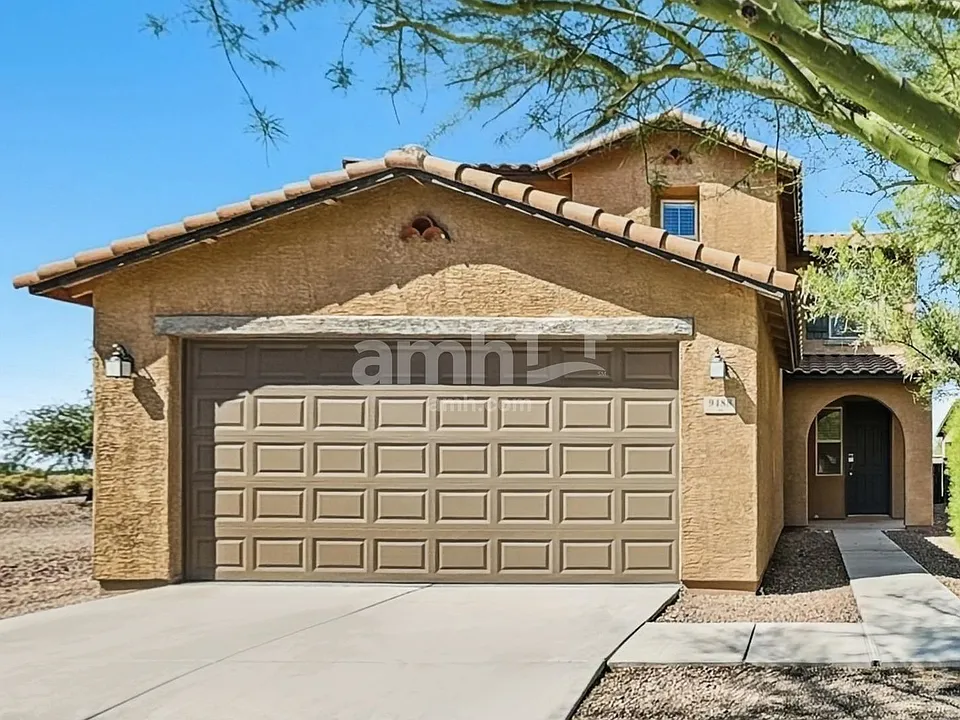 9488 S Desert Fauna Loop