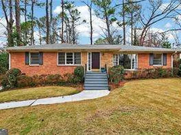 827 Pinetree Dr, Decatur, GA 30030