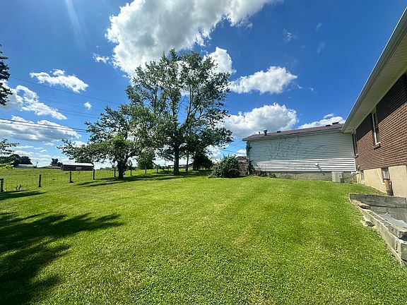 4th image of 120 Lynnwood Dr