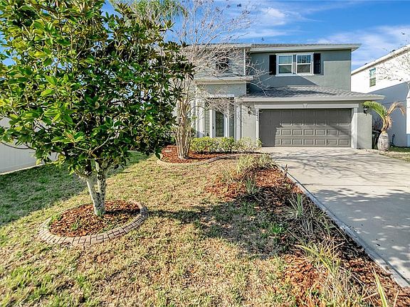 3rd image of 8406 Cherry Branch Dr