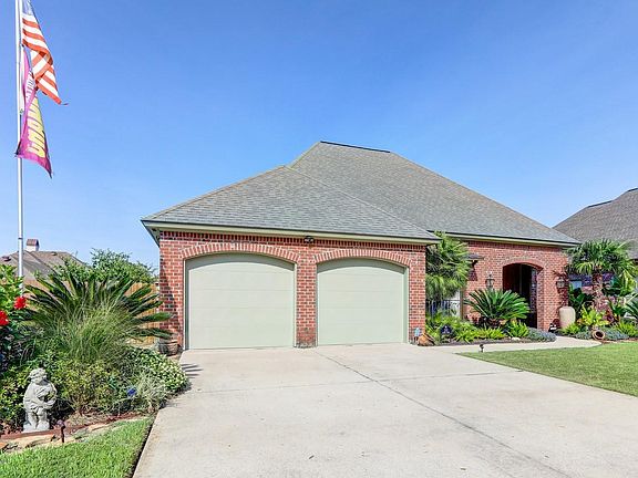 3rd image of 310 Kaiser Dr