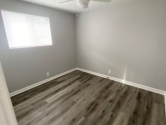 5th image of 1240 1st Ave S #B