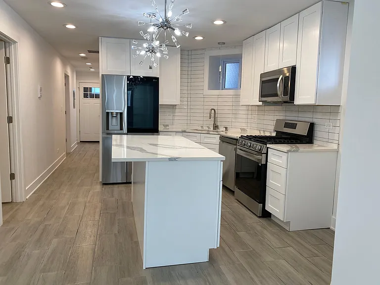 3145 N Ridgeway Ave #G — Photo 1
