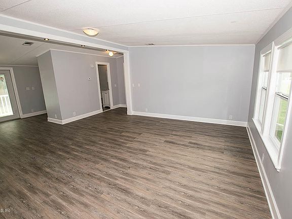 3rd image of 6310 SE 142nd Ln