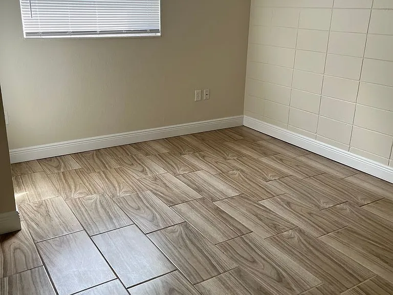 208 Pierce Ave — Photo 12