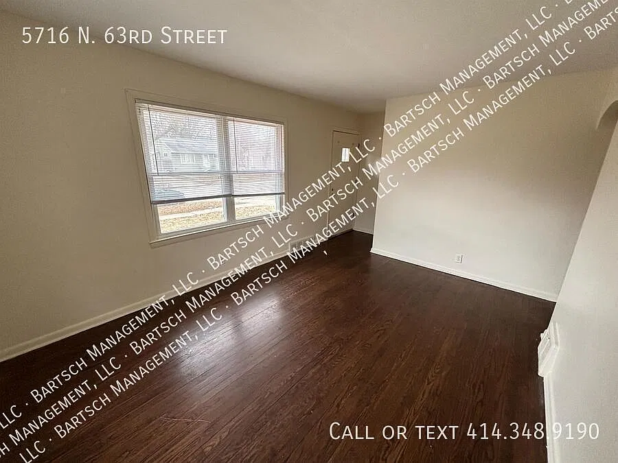 2 bed, $1,300 — Photo 3