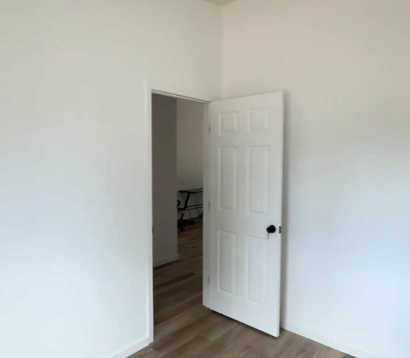 1 bed, 120 sqft, $700 — Photo 1