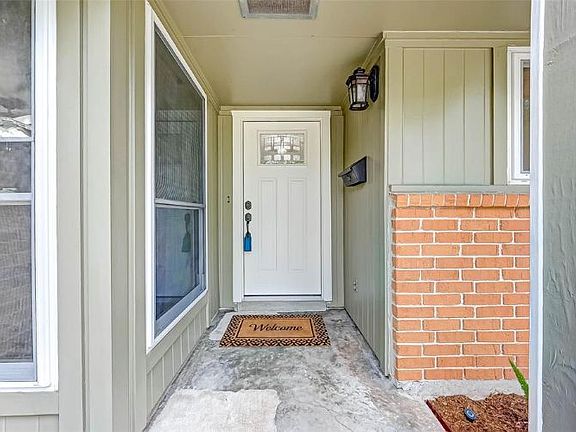 3rd image of 5242 Kingfisher Dr