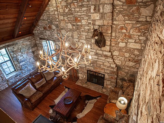 4th image of 2951 Fall Creek Rd