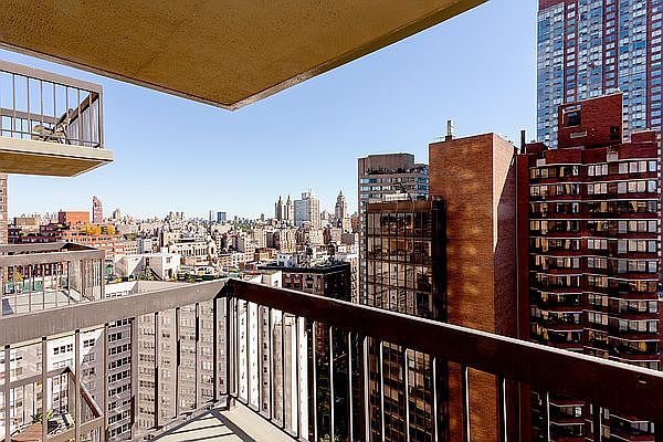 1st image of 145 W 67th St APT 18f