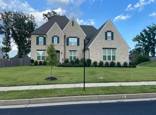 5886 Linden Oak Dr E, Arlington, TN 38002