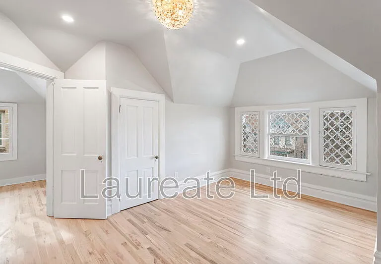 1058 N Pearl St #4 — Photo 9