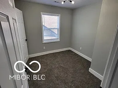 225 N Gray St — Photo 10