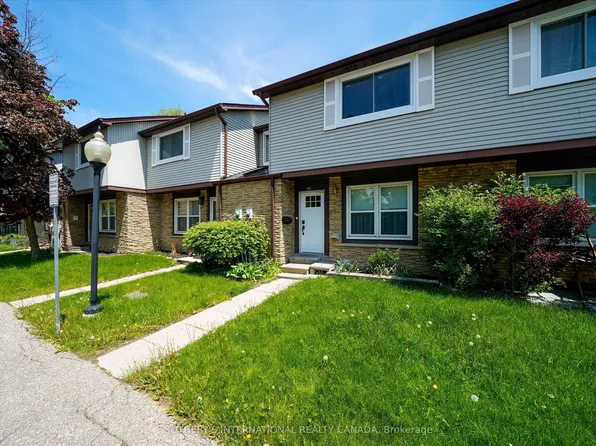 120 Falconer Dr #34, Mississauga, ON L5N 1P5