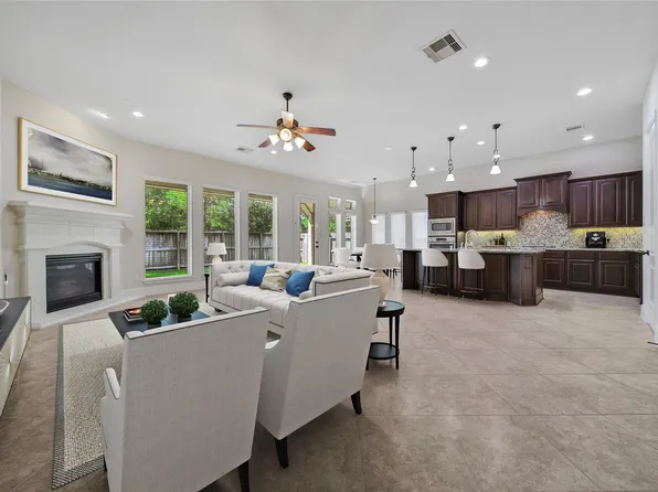 23414 Fauburg Dr, New Caney, TX 77357