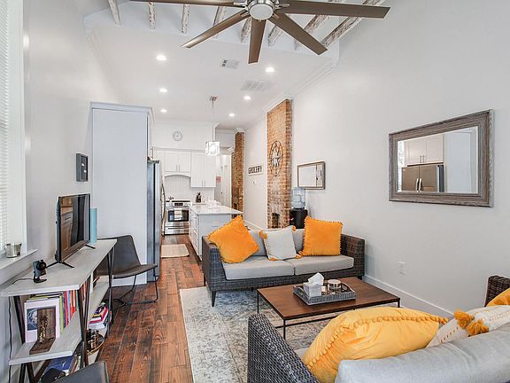 2nd image of 817 Hillary St #A