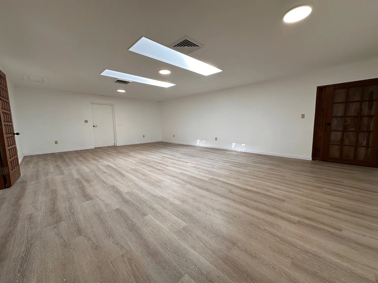 2 bed, 1500 sqft, $1,800 — Photo 3