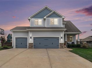 813 SW 35th St, Lees Summit, MO 64082