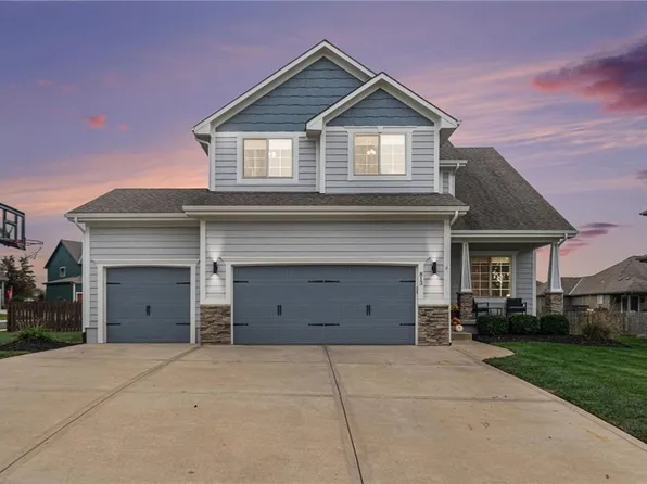 813 SW 35th St, Lees Summit, MO 64082