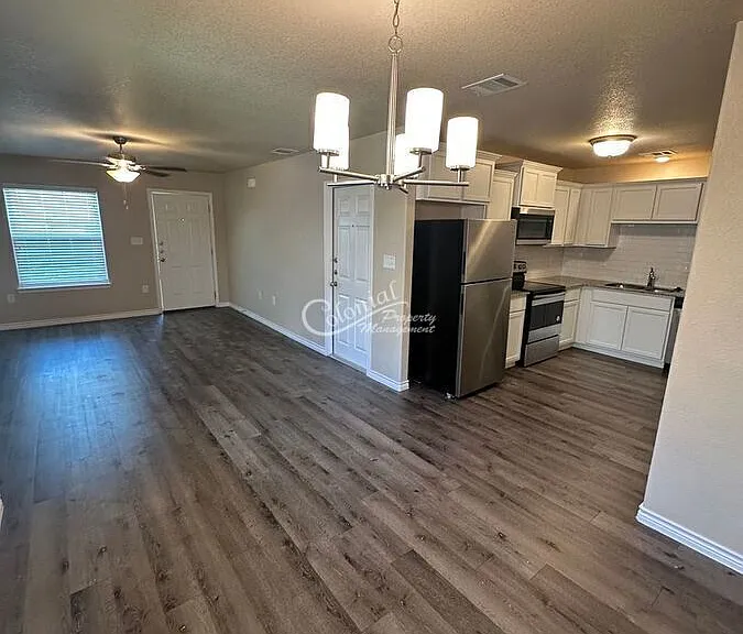 2403 Duntov Dr #B — Photo 5