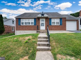 3217 Chestnut St, Reading, PA 19605