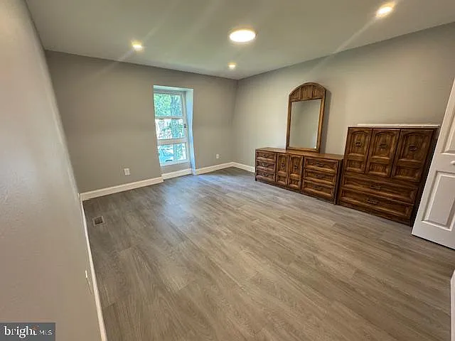 2 bed, 1.5 bath, 900 sqft, $1,850 — Photo 4