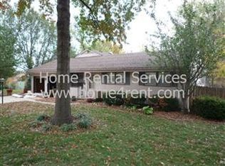 7601 Ash St, Prairie Village, KS 66208