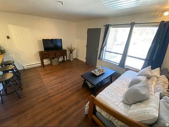 4th image of 651 S Snowflake Ln APT 210