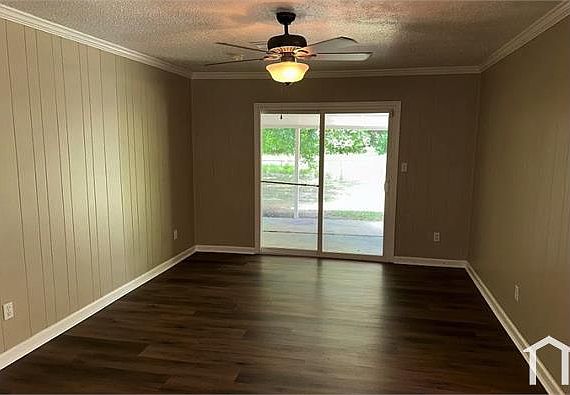 4th image of 6466 Pinebrook Dr