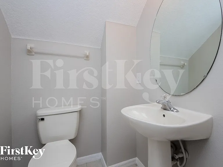 1961 Portcastle Cir — Photo 13