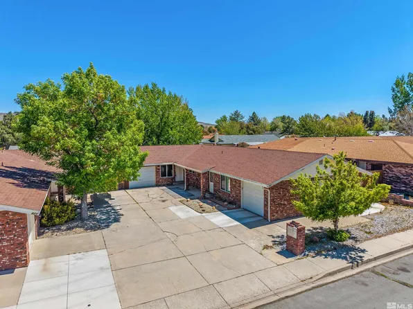 817 Travis Dr, Carson City, NV 89701